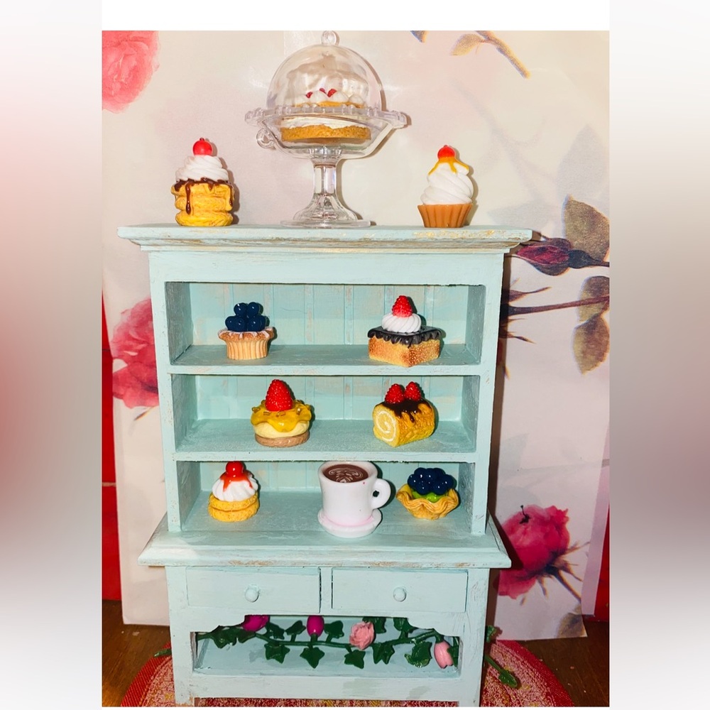Miniature Dessert Display Shelf